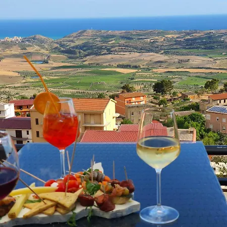 Montemare Bed & Breakfast 4*